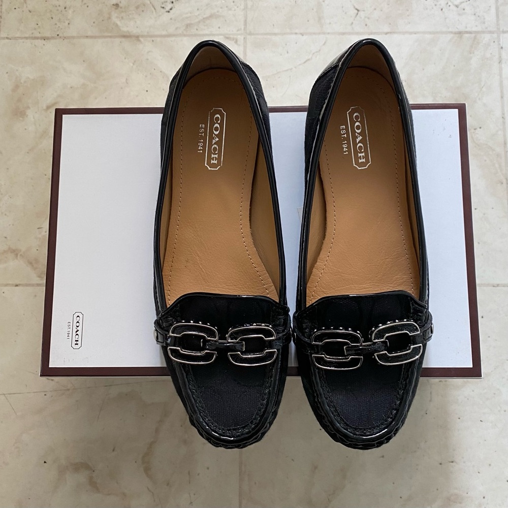 Coach Ella Signature Black Patent Leather Monogram Logo Flats Loafers Size 6B